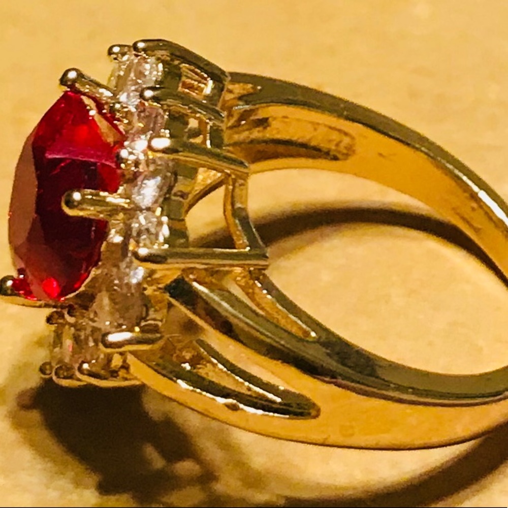 Heart Shape Garnet Gem 💎 Ring - Picture 3 of 6